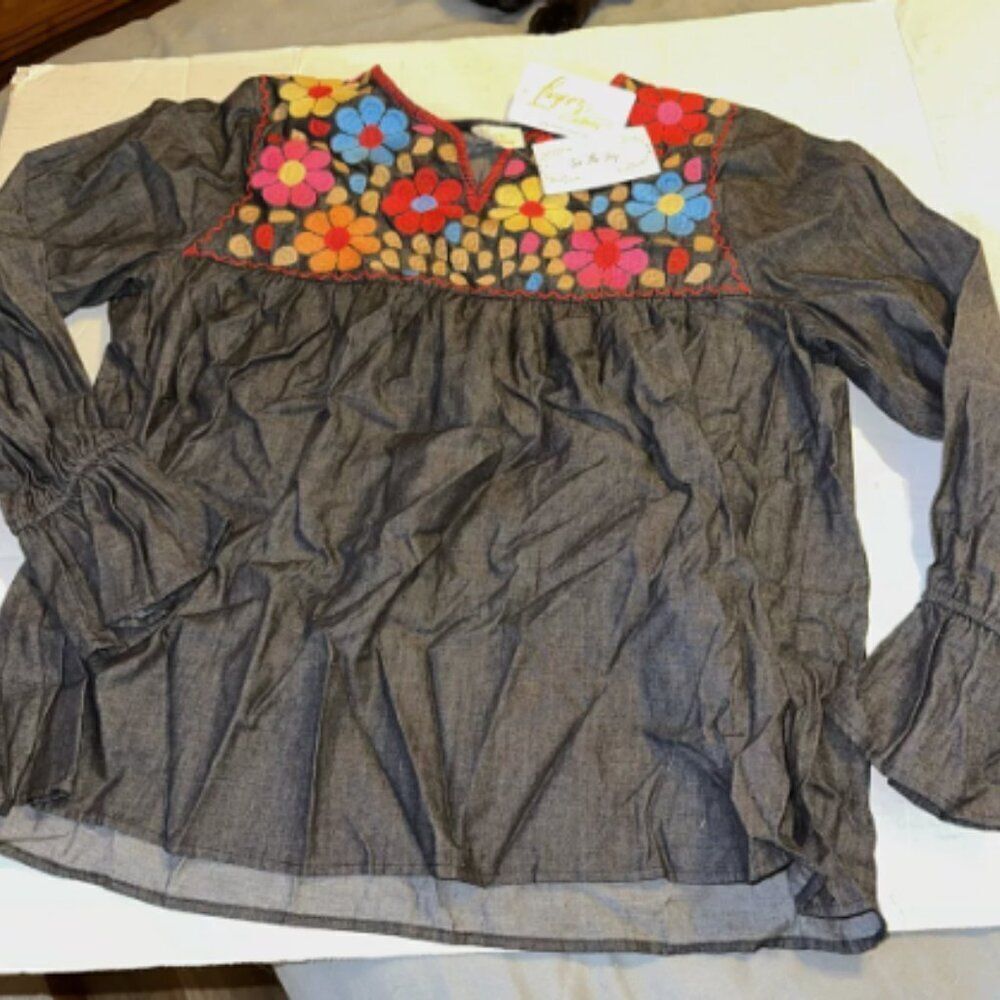 Womens Layerz Black Hippie Boho Boutique  Embroidered Flowers M NWT Shirt